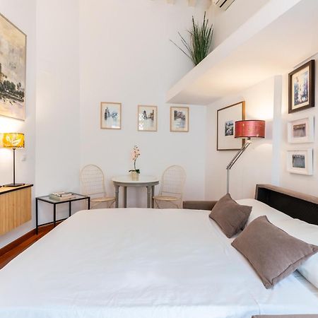 Apartamentos Rg Goyeneta Sevilla Kültér fotó